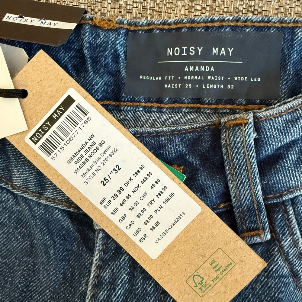 ❣️🆕Noisy May Amanda high waisted jeans in medium blue❣️ - Picture 9 of 12
